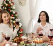 Festtagsweine für unvergessliche Genussmomente zu Weihnachten und (Foto: AdobeStock - New Africa 474659761)